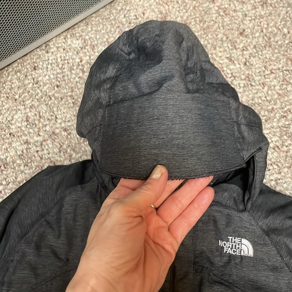 Northface 2 way wear coat - Picture 2 of 13